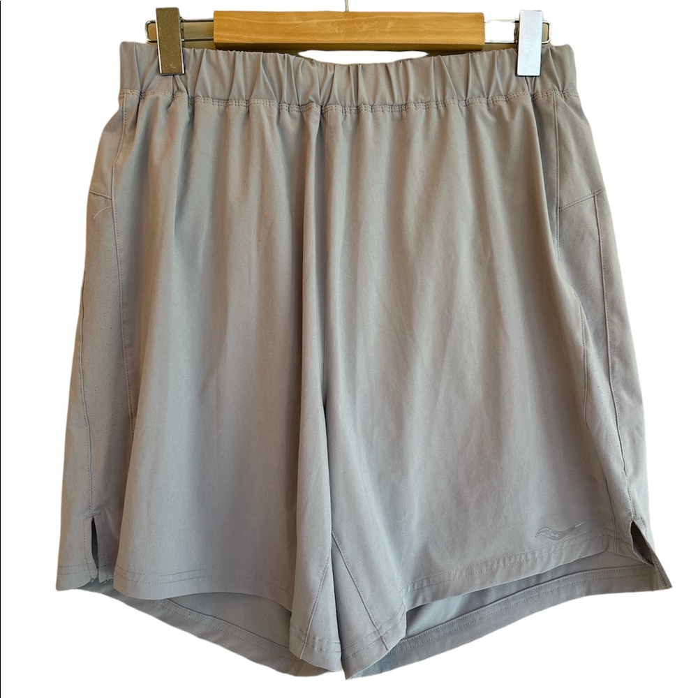 Men’s Lined Saucony Running Shorts NWOT